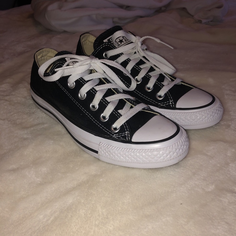 Black converse
